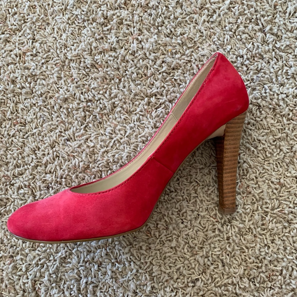 Pink pump - Picture 2 of 3